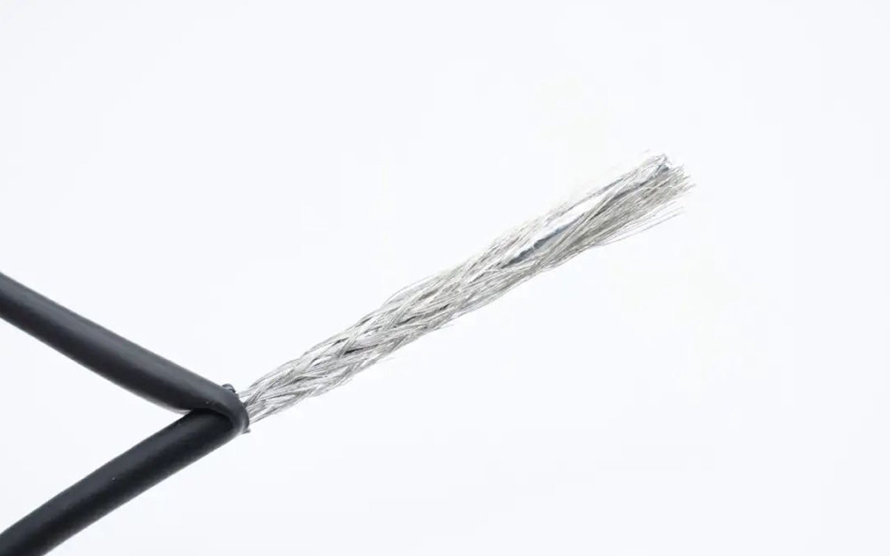 深度拆解 小米100W USB-C快充数据线PD3.0 480M 双type c 充电线 E-Marker 晶片 通用酷态科 10/15/20号充电宝 Mi USB C TO USB C CABLE 3.3FT-3Cgeek,只卖正品 收售工厂呆滞库存尾单 深度拆解 小米100W USB-C快充数据线PD3.0 480M 双type c 充电线 E-Marker 晶片 通用酷态科 10/15/20号充电宝 Mi USB C TO USB C CABLE 3.3FT