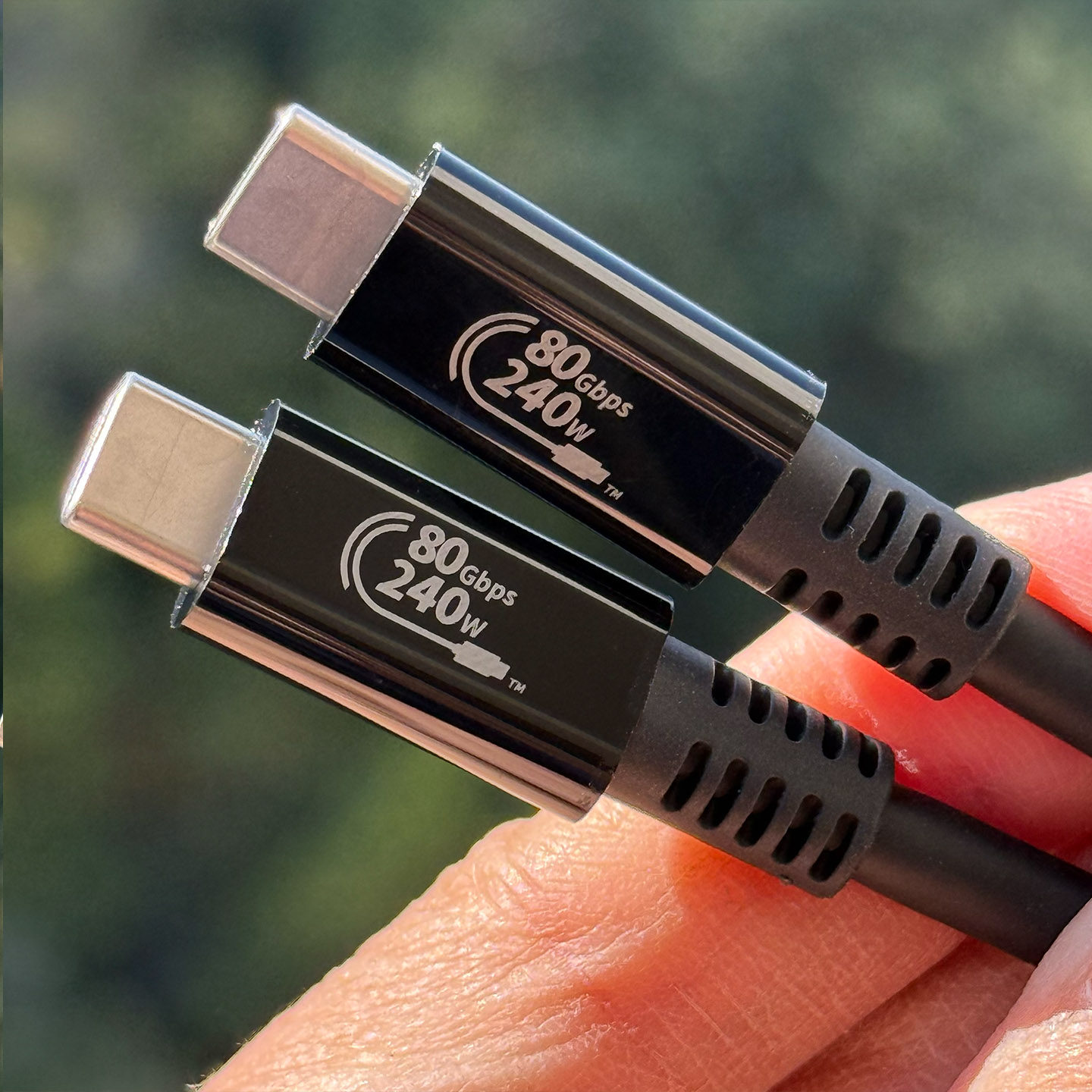 全新雷电 5数据线PD3.1 快充线 JEM USB 80Gbps 240W Type C to Type C Cable with EMark Black 0.8m TPE 适用MacBook 拓展坞 显卡坞 投屏显示器