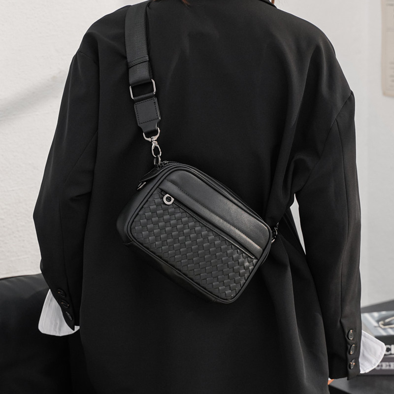 Tide hand-made cortical single shoulder tide fashion small square bag pack with leisure youth back-bag ride bag