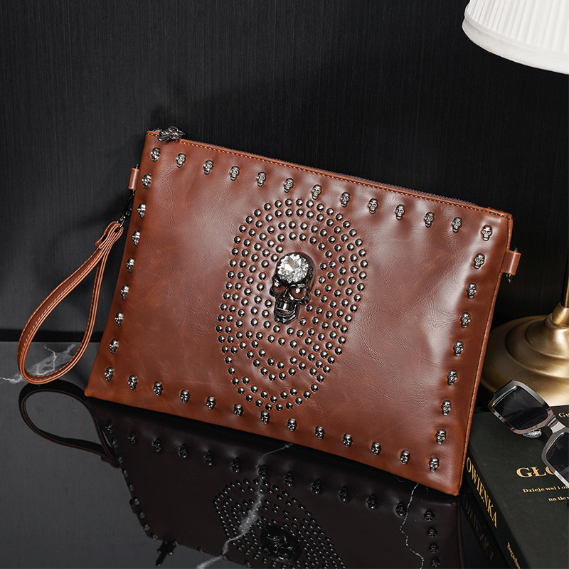Personality Tide Male Fashion Rivet Wrist Bag Retro Hand Grab Bag Crosswalk Male Bag Casual Hand Grab Bag Ipad Envelope Bag