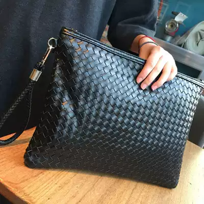 2021 new Korean men's fashion woven trendy men's bag retro envelope clutch clutch A4 file bag