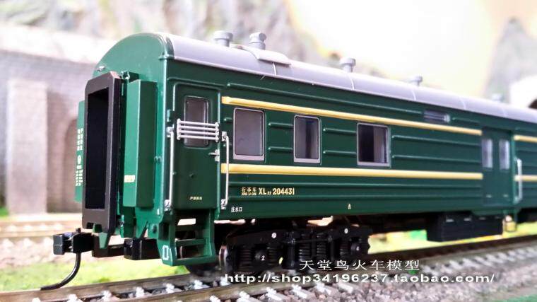 Модель поезда 百万城火车模型 xl22行李客车 绿皮行李车 Bachmann