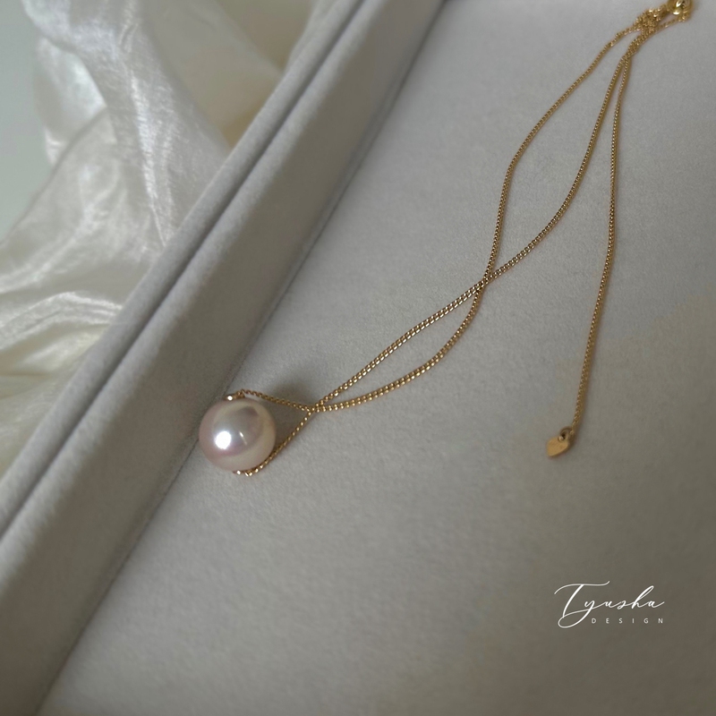 Tyusha Rare High-Gloss Large Edison Natural Metallic Iridescent Pearl Single Bead Necklace Tyusha Rare High-Gloss Large Edison Natural Metallic Iridescent Pearl Single Bead Necklace