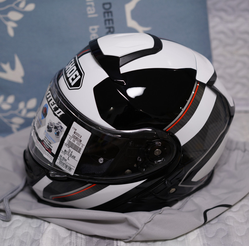 Clearance stock Japanese version of the buckle shoei neotec 2 generation dual lens Motorcycle tour cruise Harley exposed helmet