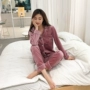 Dịch vụ đồ ngủ nhung phù hợp với nữ 2018 mùa thu mới hình lưỡi liềm túi áo đơn ngực + quần thun kiểu đồ bộ