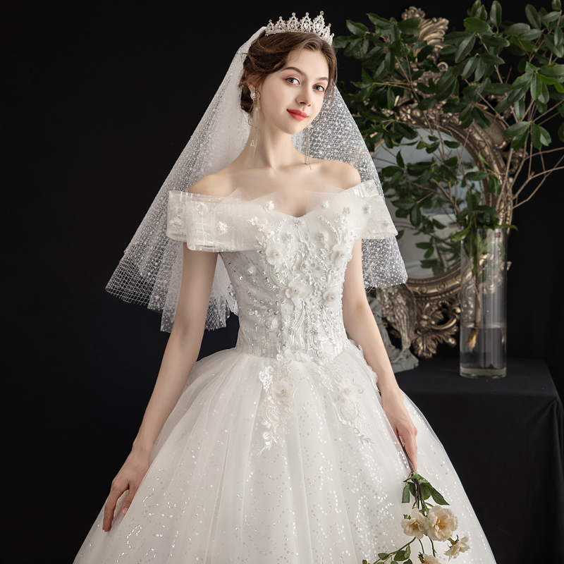 French Light Wedding Get 2024 New Bride's Marriage Mori is thin, simple, temperament, shoulder -length out of the gauze French Light Wedding Get 2024 New Bride's Marriage Mori is thin, simple, temperament, shoulder -length out of the gauze