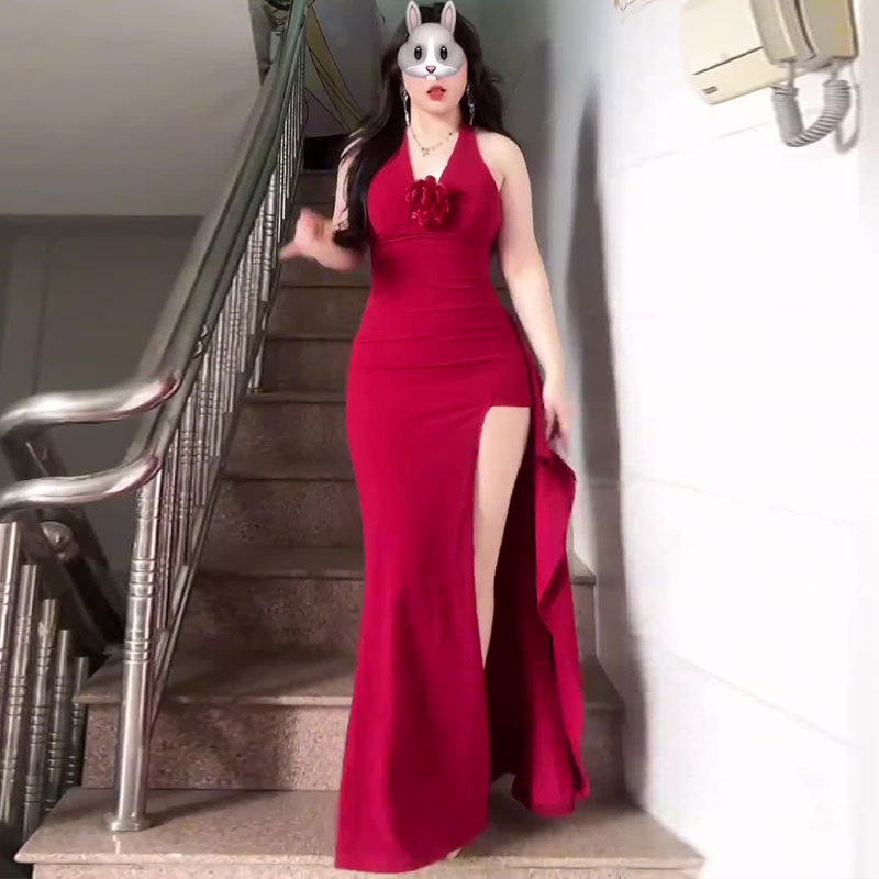 Plus-Size French-Style Elegant Halter Neck Dress for Women, Summer, for Curvy Women, Sexy Slit, High-Waisted, Slimming, Bodycon Long Dress