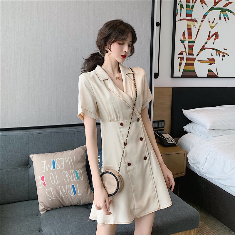 VK旗艦店 韓國風V領復古排扣時尚短袖洋裝