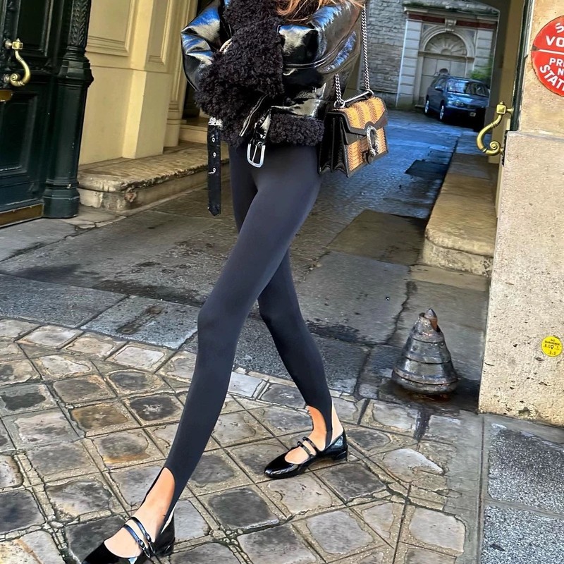 American-Style High-End Black Stirrup Pants 2026 Summer New Model ins Blogger's Leg-Lengthening Versatile Slimming Leggings American-Style High-End Black Stirrup Pants 2026 Summer New Model ins Blogger's Leg-Lengthening Versatile Slimming Leggings