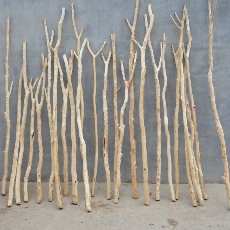 Log-peeled tree trunk clothing store hanging curtain curtain curtain rod curtain rod, decorative decoration