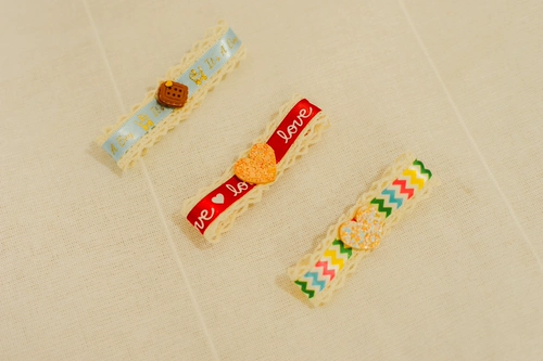 宅日梦乐 Папка с боксином домашнего питомца расчесывала большую бренду шелковую ленту Malzis yichashi xishi bb clip