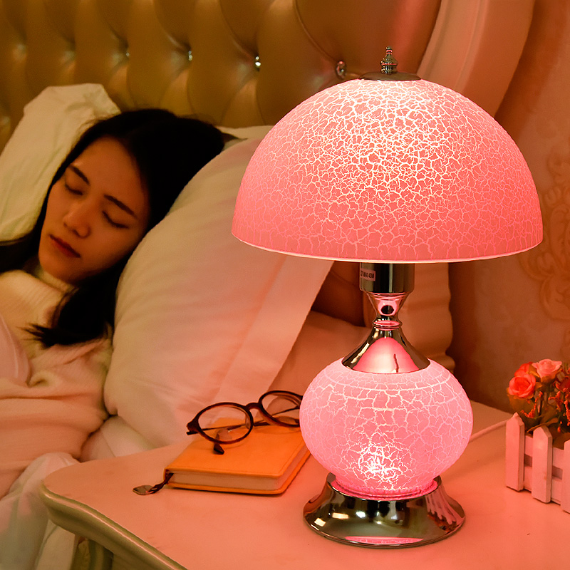 Table lamp Bedroom Nightstand Lamp Ins Girl Nets Red Light Extravaganza 2021 New Cozy Romantic Wedding Changming Light