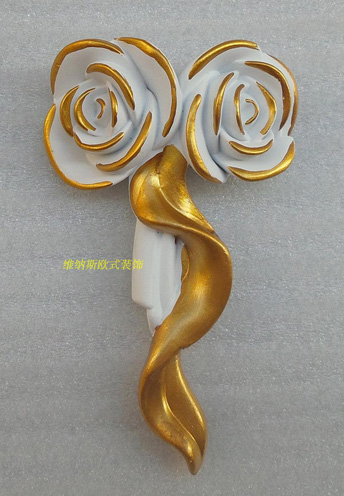 European furniture decoration accessories furniture carving accessories European furniture accessories flowers next to columns