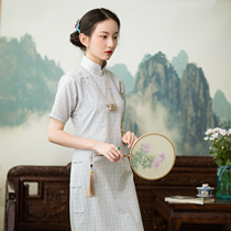 Jade-style spring grass -- spring and summer Republic of China Wind young and small Qing new improved retro dress Short sleeves Conspicuic Qipao Dress