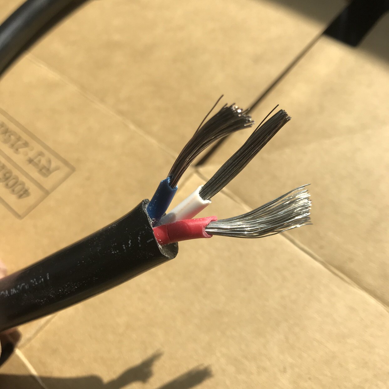 Wire and cable 4 square 3 core soft sheath wire RVV3X4 tinned copper power cord pure copper sheath wire waterproof and tensile resistance