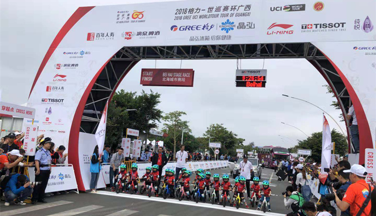 xe chòi chân xiaolexiong Tong Cheng con xe cân bằng nhôm trọng lượng nhẹ trượt song song đua xe mà không có một chân hai inch xe 10/12/14 - Smart Scooter xe thăng bằng cũ