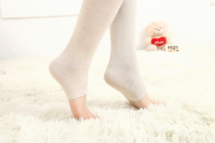 Mùa xuân cotton bước chân kem chống nắng socks silicone non-slip điều hòa không khí phòng ấm miếng đệm đầu gối vớ đầu gối vớ nữ vớ cao