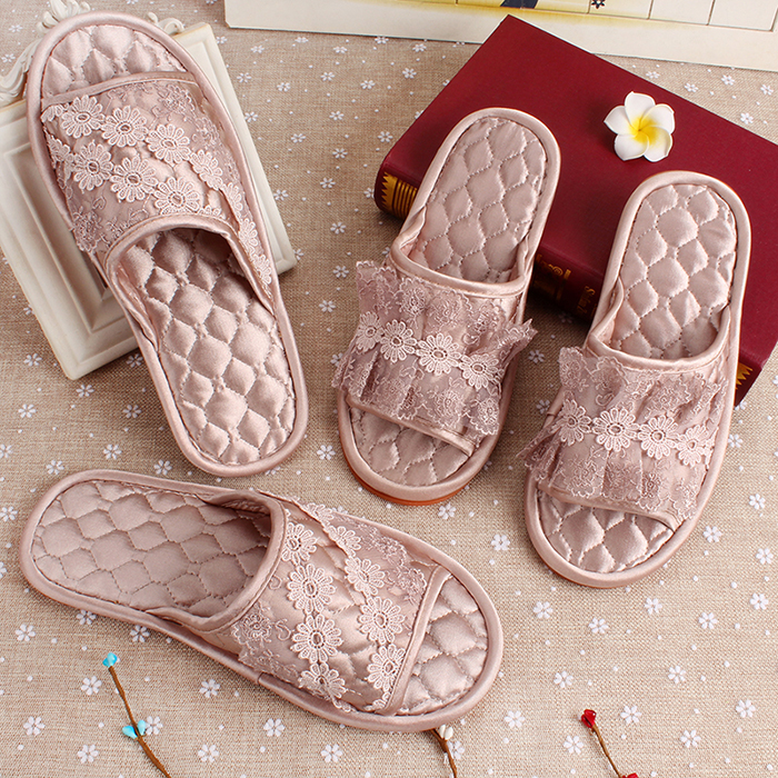 Lace Cloth Art House Indoor Men And Women's Floor Slippers Lovers Slippers Soft Bull Gluten Bottom Four Seasons Universal Slippers