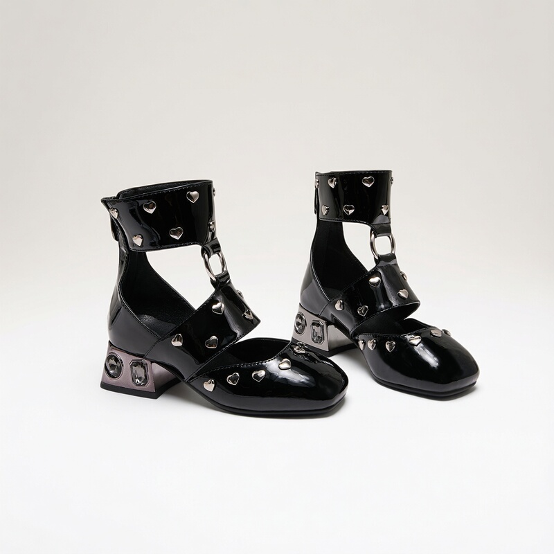 Girls' Original Design Runway Shoes with Rivets, High Heels, Mary Jane Low-Top Martin Boots, Stage Fashion Patent Leather Shoes Girls' Original Design Runway Shoes with Rivets, High Heels, Mary Jane Low-Top Martin Boots, Stage Fashion Patent Leather Shoes