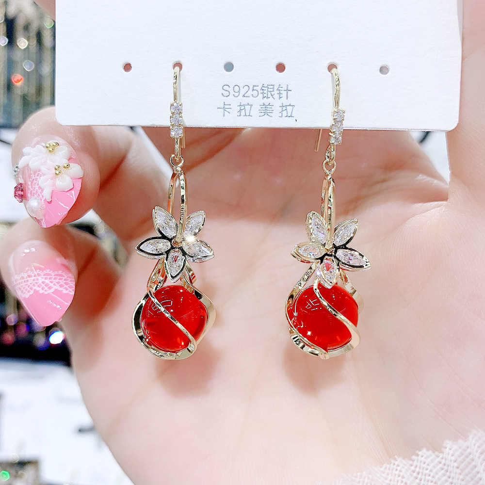 South Korea's Dongdaemun ins style new all-match ear hook earrings earrings tide net red popular cat's eye bead earrings earrings