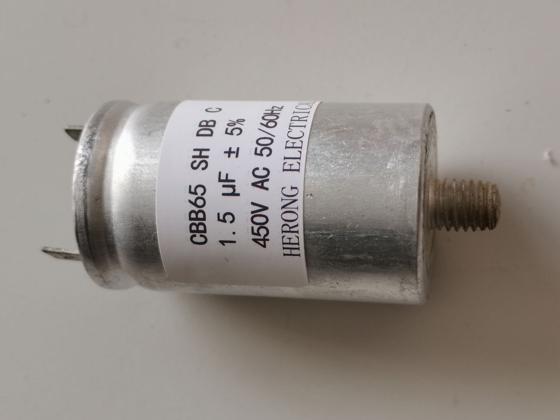 Aluminum Capacitor CBB65 1 5UF 450V AC 1 6VF 50-60HZ with Pylum M8