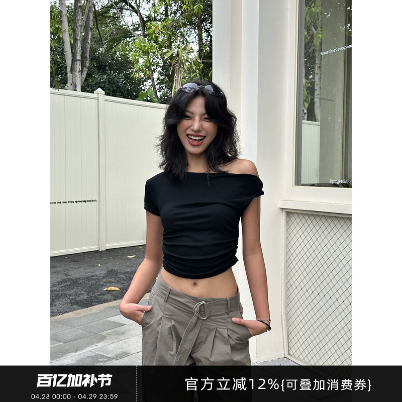 Gogo Burn American Style Black Off-Shoulder Sexy Short-Sleeve T-Shirt for Women 2026 Summer Unique Short Off-Shoulder Top