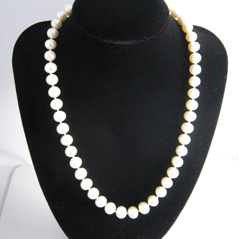 Natural freshwater pearl necklace extended sweater chain High-grade jewelry Birthday gift strong light immaculate round woman