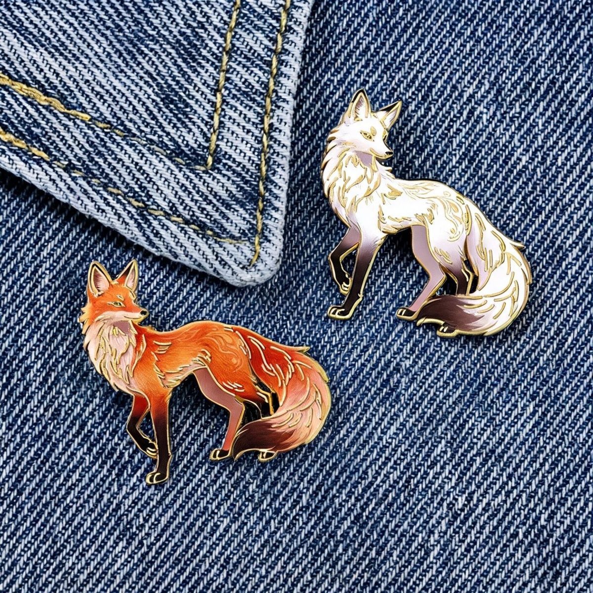 Creative antique-style fox badge, Chinese style fox metal brooch, gradient fox animal pin, clothing, bag and accessory
