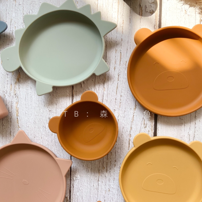 Swimming fish baby children's non-staple food plate tableware baby silicone bowl dinosaur animal does not contain BPA anti-fall ins