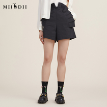 Riddle Suit Shorts Women 2022 Autumn New Products Design Small Crowdpetal Styling Black Casual Pants 223MK1051