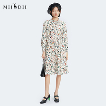 Riddle Bottom 2022 Autumn Retro pure cotton French style tea hysteria High quality cashew Waist Art Crummy Dress 228ML6126