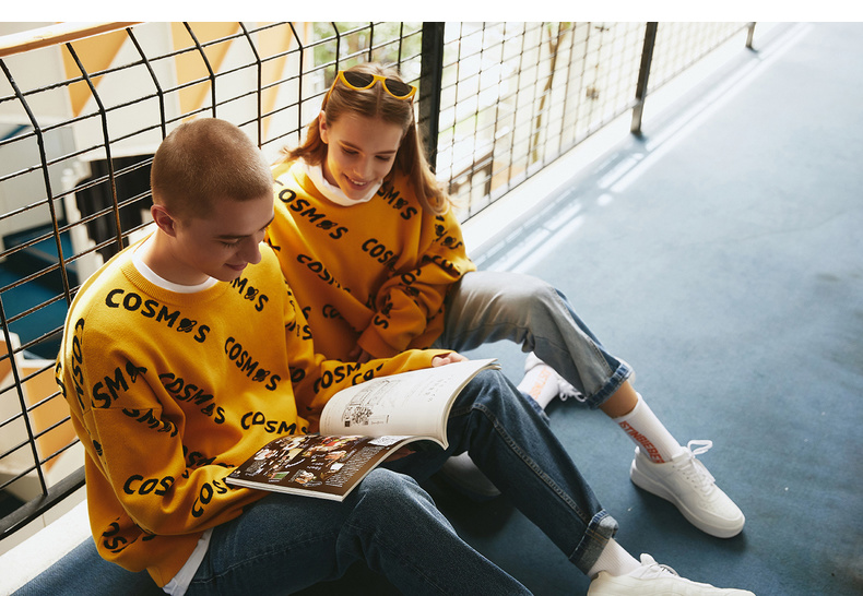 Lilbetter Sweater Men Tide Thương hiệu Áo len lỏng lẻo Mùa thu cao cổ Cặp đôi Áo len nam cổ tròn áo len thổ cẩm