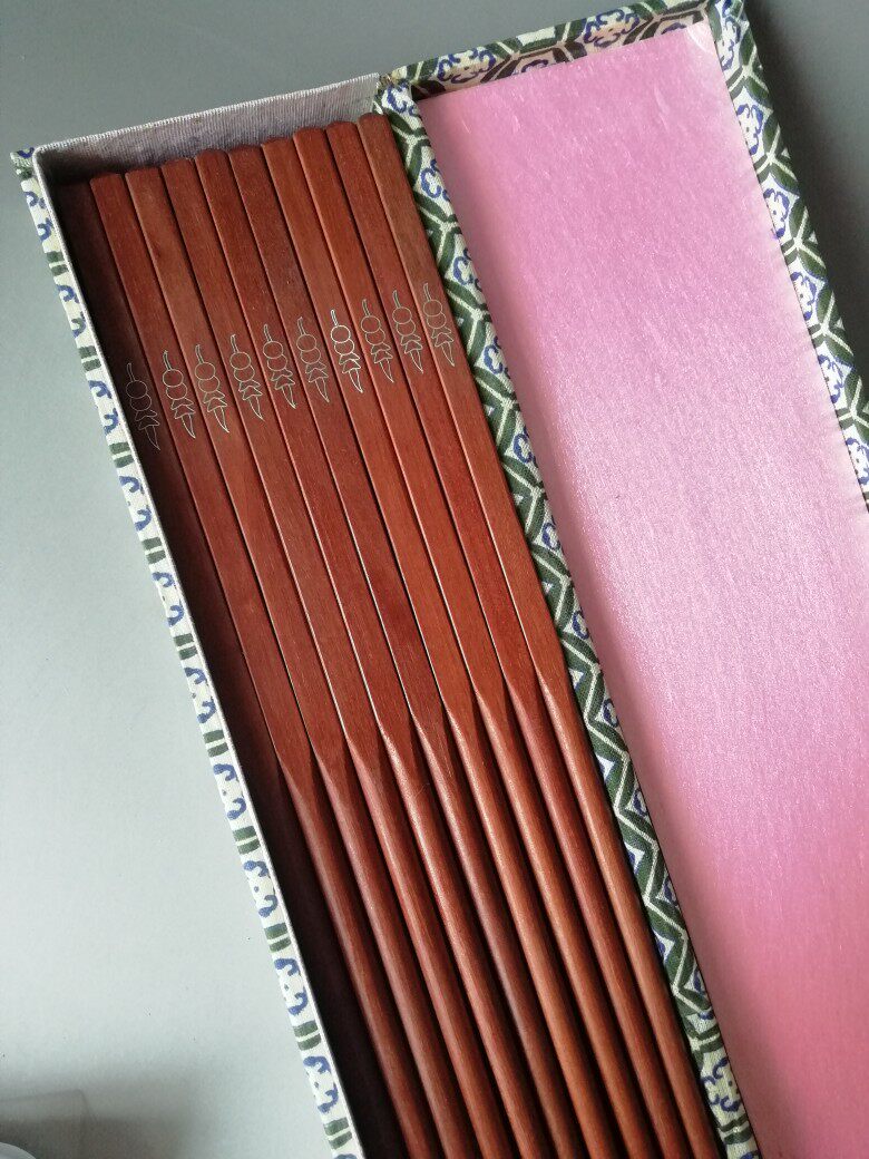 Weifang Featured Red Wood Insert Silver Silk Lacquer Hyacinth Orchid China Knot Chopsticks Gift Box Traditional Craft Gift Hem