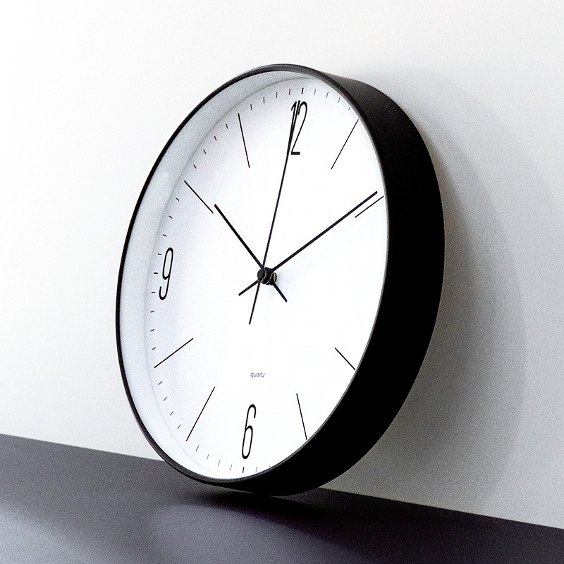Taiwan imported living room wall clock Nordic style watch Simple modern creative light luxury silent Japanese hanging watch clock