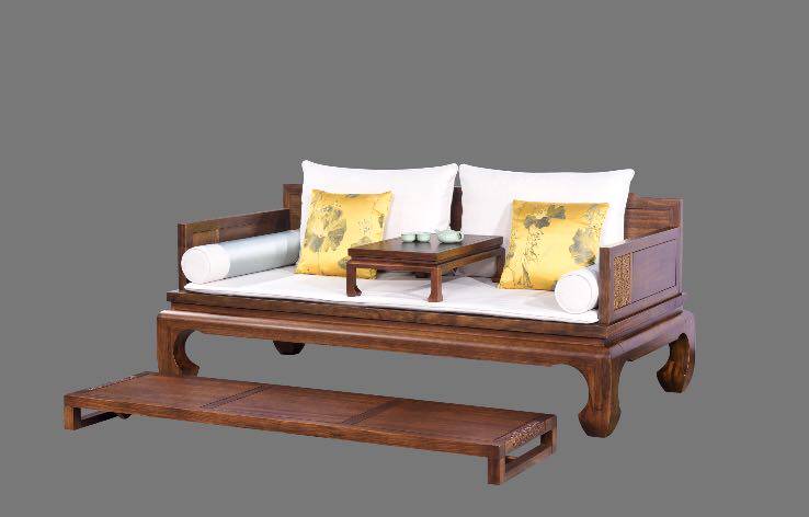 The small table of the