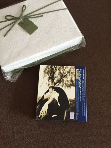 Альбом Jewell Jay Chou подписал альбом Джея Чоу с одноименным именем Jay CD+DVD+