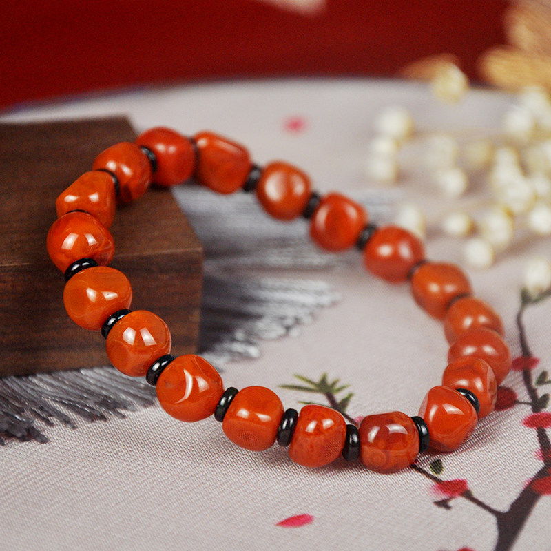 Natural Liangshan South red agate with the shape of the hand string men and women's rough single circle Agate beads jewelry gift bracelet