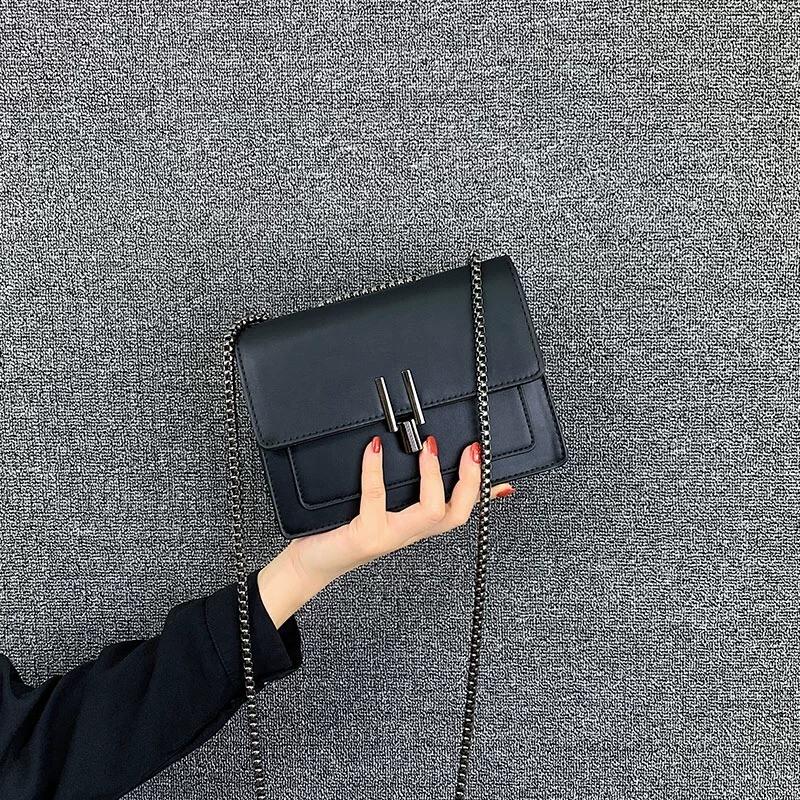 French Mkbm2026 Autumn and Winter New Niche Stylish Trendy Women's Bag Fashionable Versatile Crossbody Chain Genuine Leather