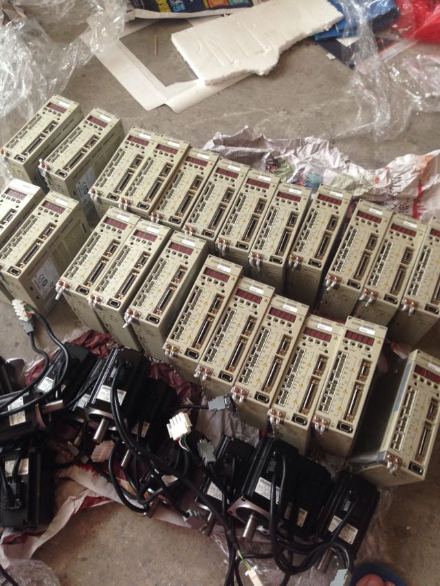 Anchuan servo drive SGDM-02ADA motor SGMAH-02AAA21 41 full set of warranty 3 months