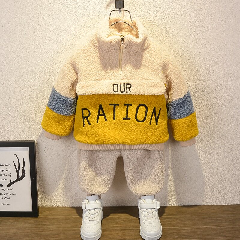 South Korea's new boy Chinese boy autumn and winter casual foreign pie Two sets of male baby plus suede thickened teddy suede suit