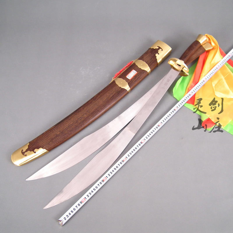 Taiji double knife chicken wing wood martial arts double knife stainless steel taiji knife Longquan Lingjian Mountain Villa manufacturers direct sales unopened blade