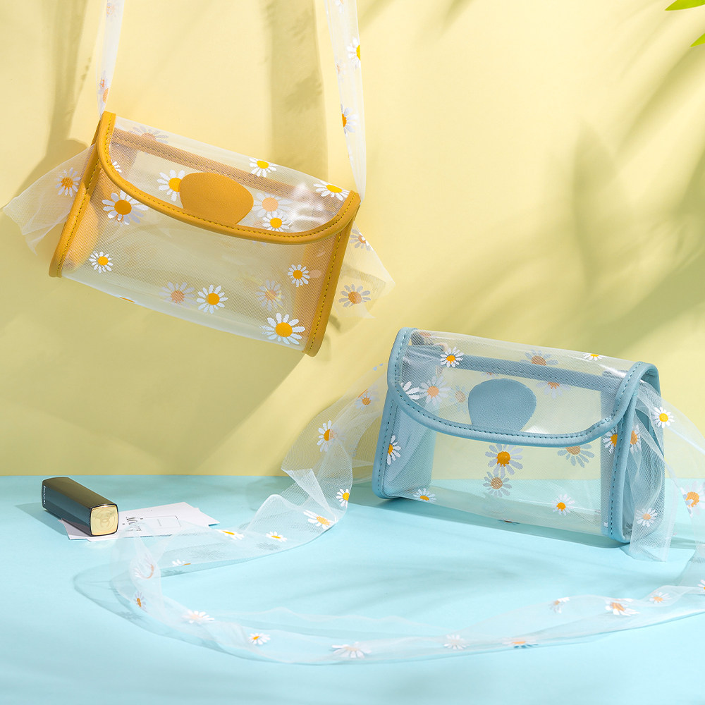 2021 new Korean version fashion small daisy small square bag woman 100 lap transparent jelly bag skew cross single shoulder bag phone bag