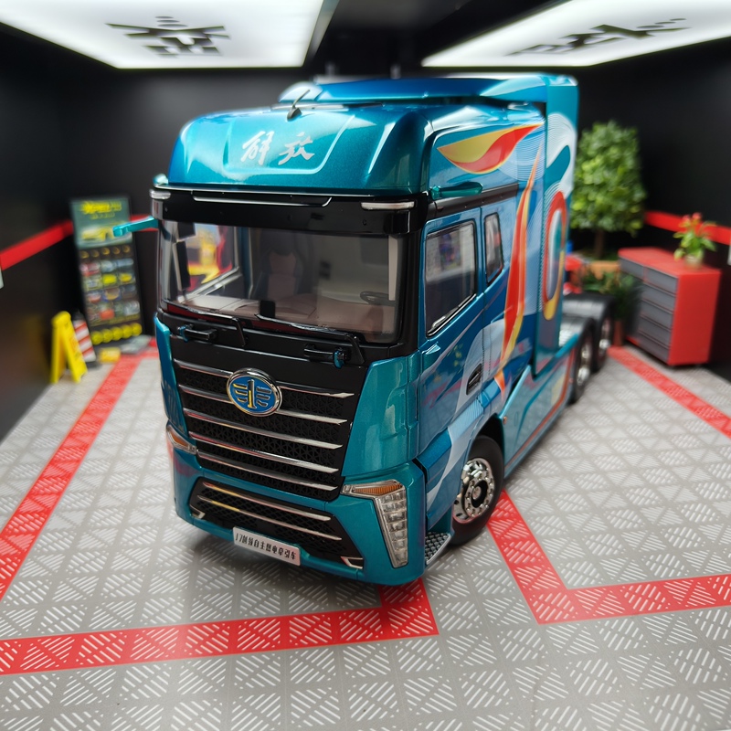 Original Factory 1:24 Faw Jiefang J7 Blue Road New Energy Tractor Truck Model, Not J6 Jh6 Tractor Head Alloy Truck Model Original Factory 1:24 Faw Jiefang J7 Blue Road New Energy Tractor Truck Model, Not J6 Jh6 Tractor Head Alloy Truck Model