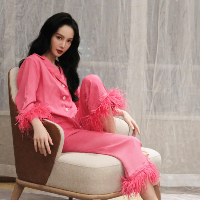Jin Chen's Same Style Dragon Fruit Color Women's Cotton Silk Long-Sleeve Pajamas with Detachable Ostrich Feathers, High-End Loungewear