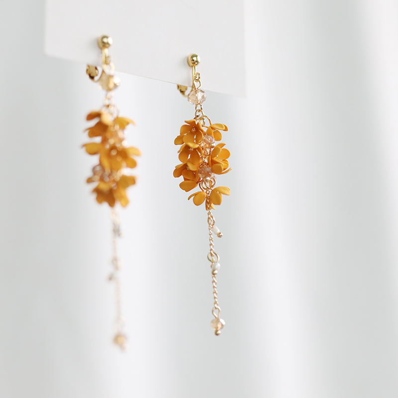 Matte yellow small broken flower osmanthus crystal tassel earrings without ear holes ear clip original cute Japanese ins Korea