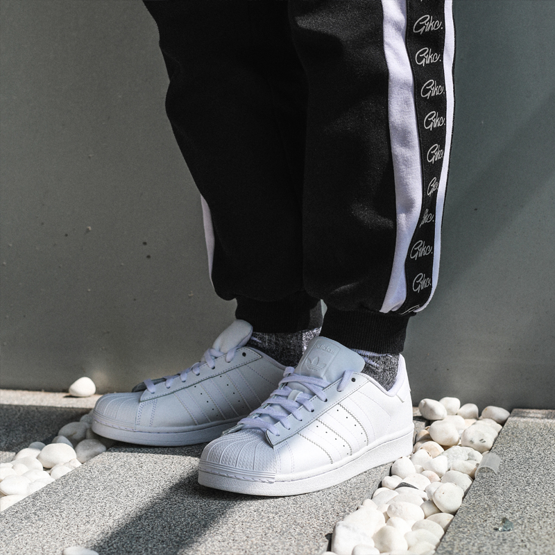 Giày nam Adidas vàng tiêu chuẩn vỏ đầu giày nữ clover siêu sao Giày trắng nhỏ C77124 C77154 - Dép / giày thường giày thể thao bitis nam