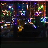 Струнные светильники Атмосферные светильники в цветовых светильниках в струнных светильниках в небе и звездные атмосферные огни украшают балкон теплые огни. Наружный водонепроницаемый световой ремень