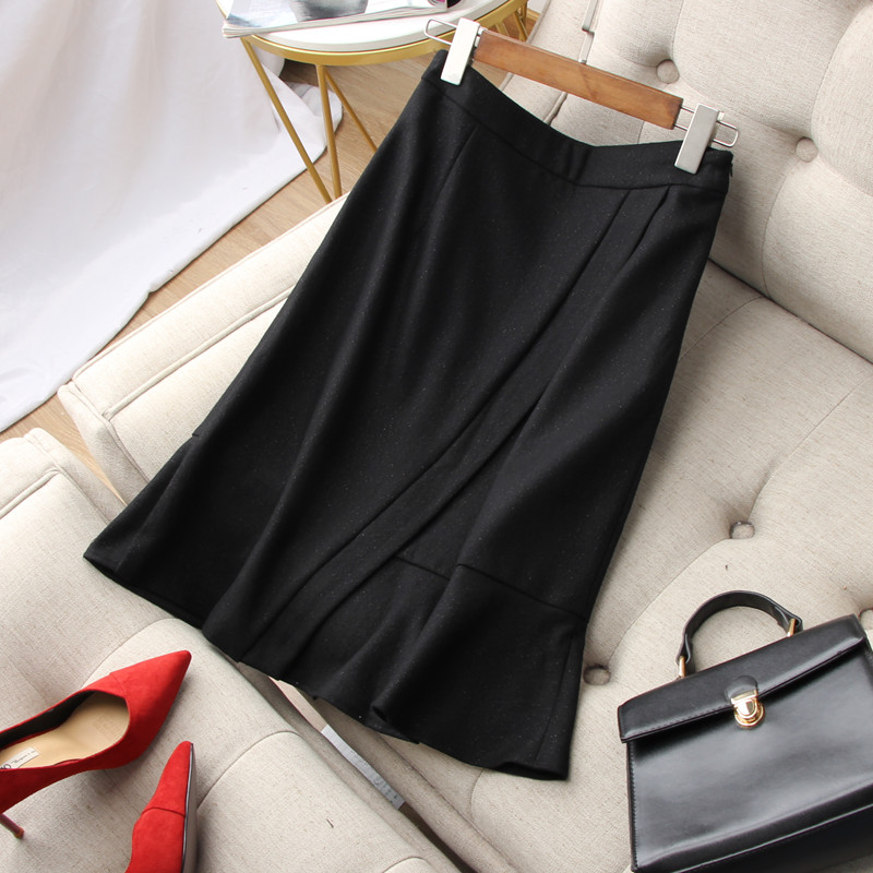 100 hitch Lean Little Black Dress Fish Tail Type Downswing Is Very Soft And Bright Silky Hair Half Body Dress Autumn Winter