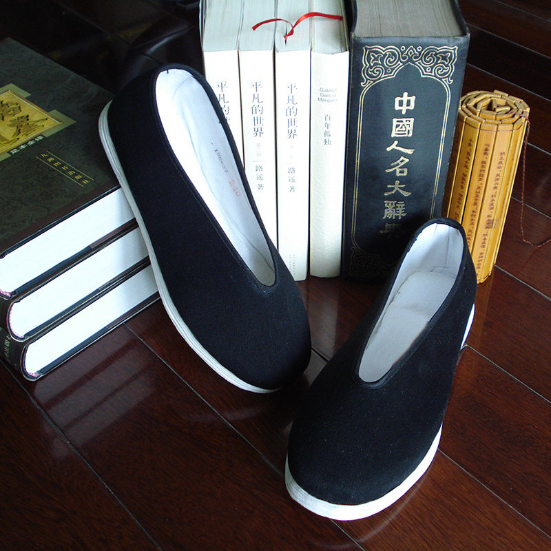 Old Beijing Cloth Shoes Men's Handmade Shoes Thousands of floor single shoes Men's shoes Soft bottom Dad shoes Large size Sizes Cloth Bottom Shoes Meta