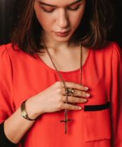 Spanish Pure Artisanal UNOde50 Niche Design Round Pearl Sweater Chain Faith Cross Necklace Long ins